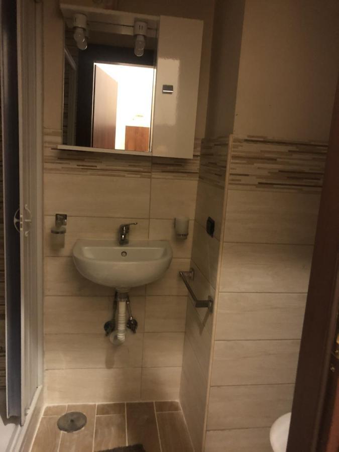 Roy Nel Cuore Di Napoli Otel Dış mekan fotoğraf